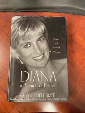 Diana in Search of Herself by Sally Bedell Smith - Hard Cover Book First Edition